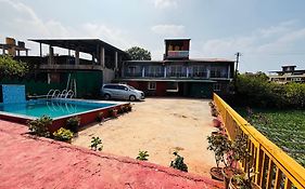 Aroma Residency 2Bhk Villa & Delux Rooms